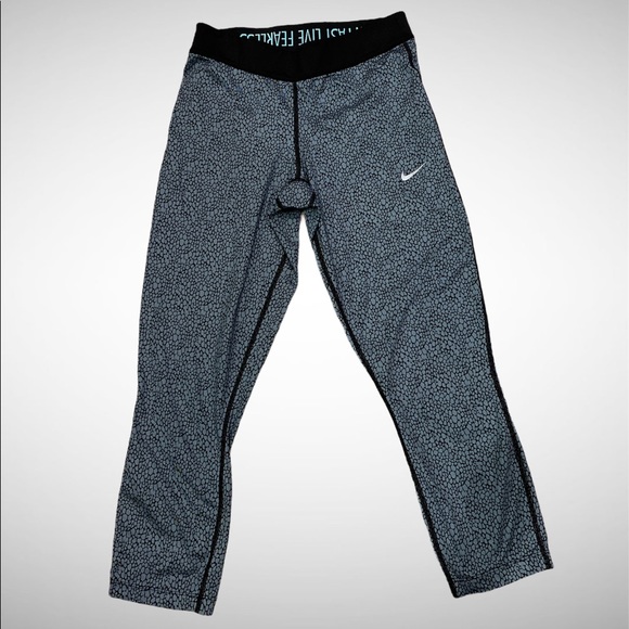 Nike Relay Capri Leggings Reptile Print Small VGC - Picture 1 of 5